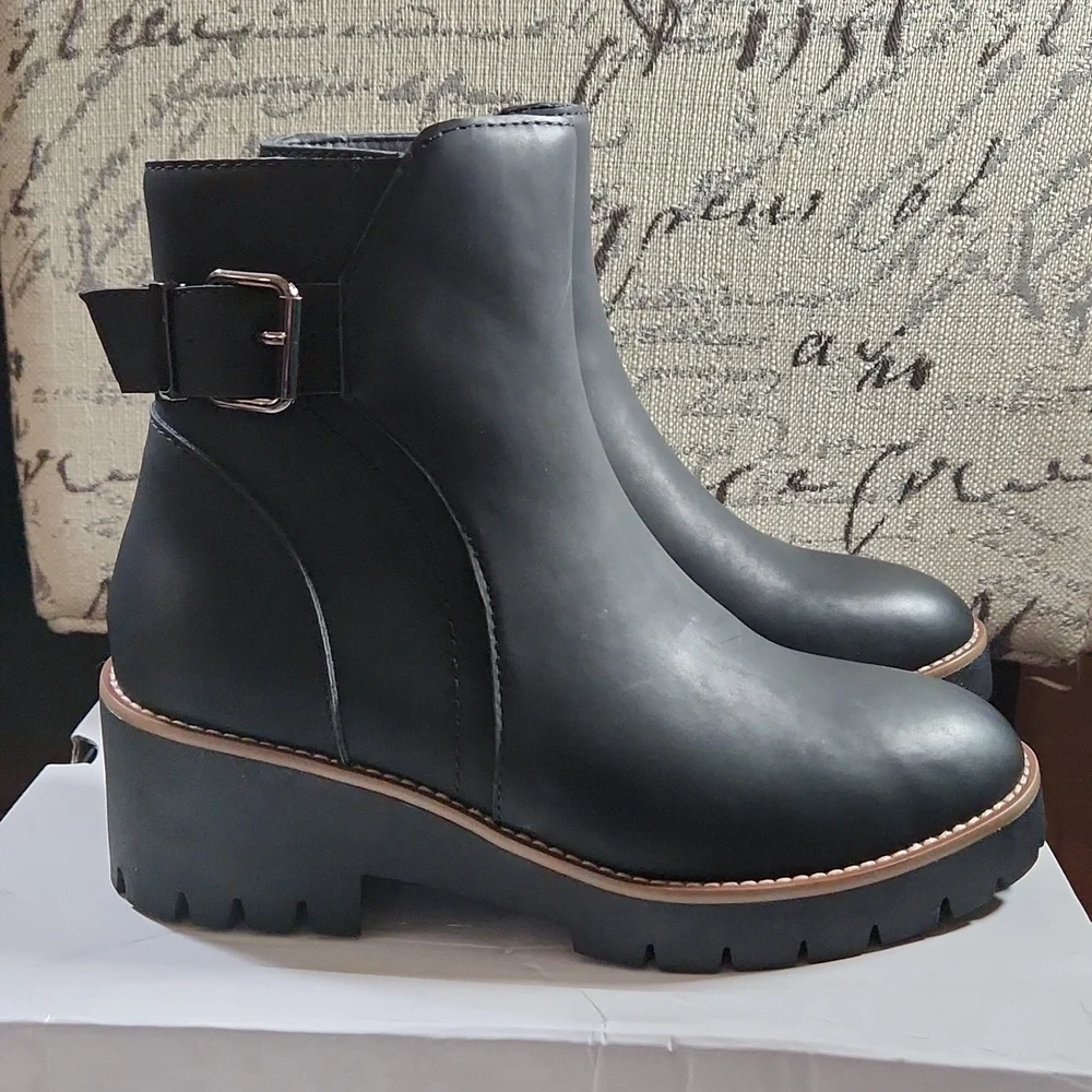Aqua Collage Desiree Lug Waterproof Boots - Picture 1 of 6